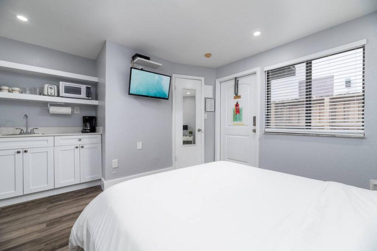Shell On The Beach 103 - Renovated Hollywood Exterior photo